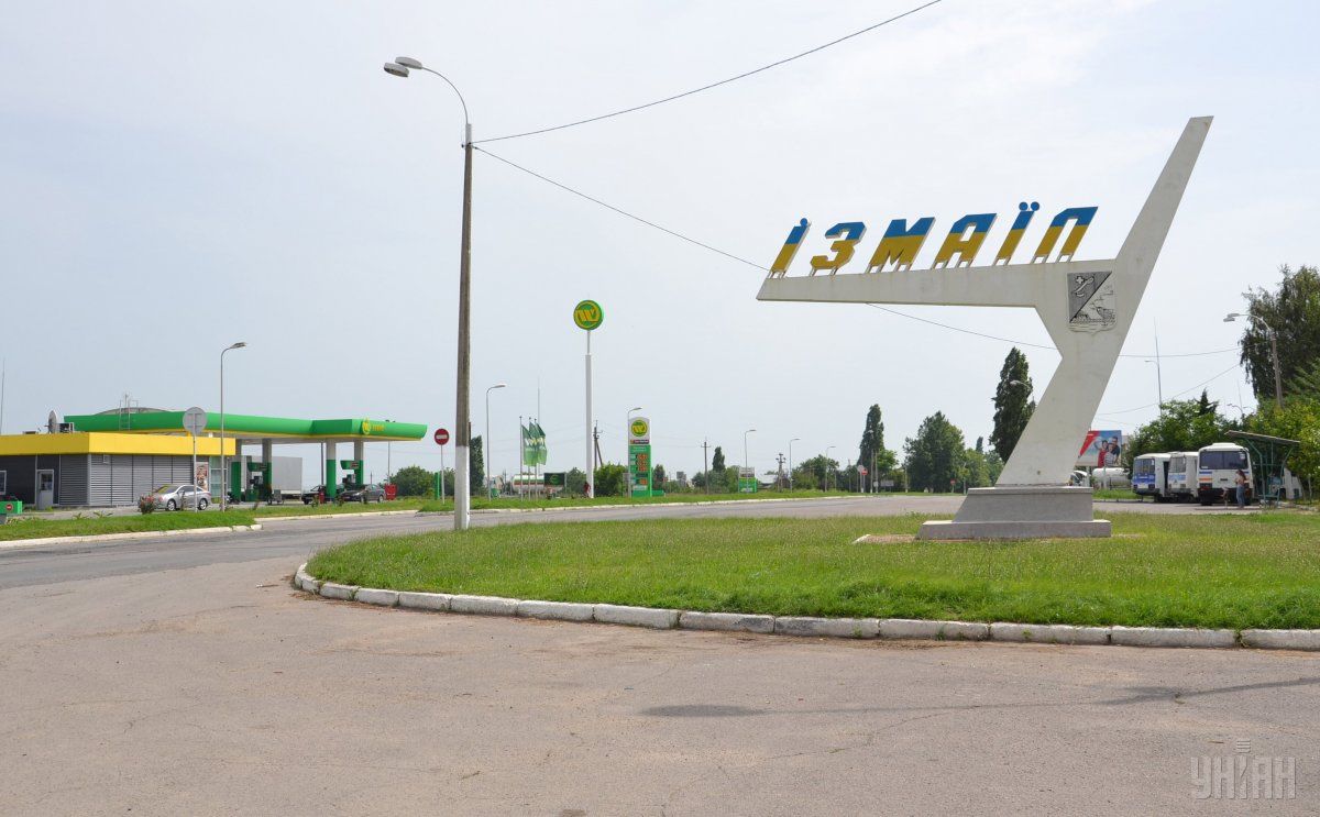 За деякими даними, водій - депутат «Опозиційного блоку», голова районної організації «Опозиційного блоку» Олександр Пономаренко