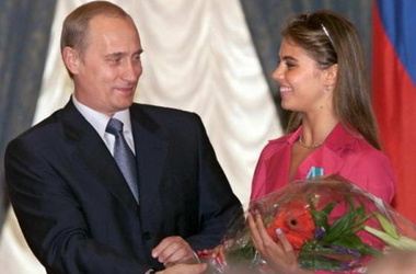 21 вересня 2013, 20:20 Переглядів:   В адміністрації президента Росії назвали чутками вінчання Путіна і Кабаєвої