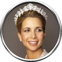 Принцеса Хайа бинт Аль Хуссейн народилася 3 травня 1974 року в родині короля Йорданії Хуссейна I