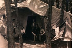 Група тремпов «Манесаци» (Mánesáci) в таборі над рікою Малшей (1934 - 1935 рр