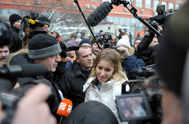 15 грудня 2012, 13:28 Переглядів:   Собчак зустрічає Марш свободи в СІЗО
