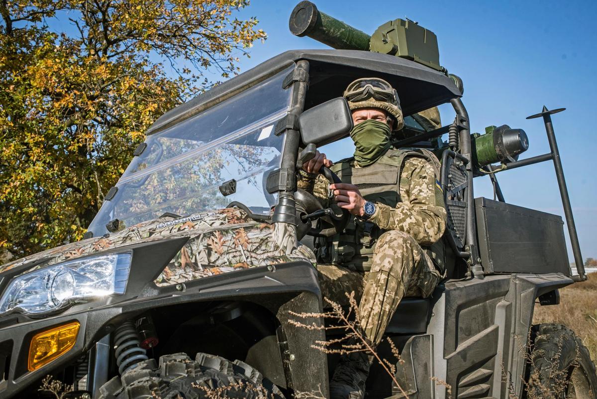 Основна перевага авто - можливість швидко перемістити ПТРК в будь-яку точку за абсолютним бездоріжжю