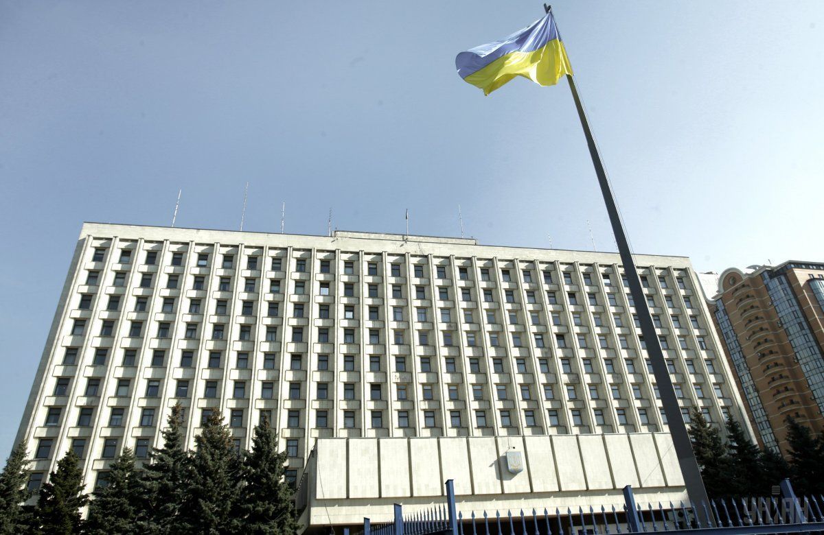 Затверджений ЦВК обсяг витрат на проведення виборів президента України становить 2 354 880 грн