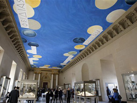 Лувр, найбільш відвідуваний музей світу, пішов ще на ризикований експеримент