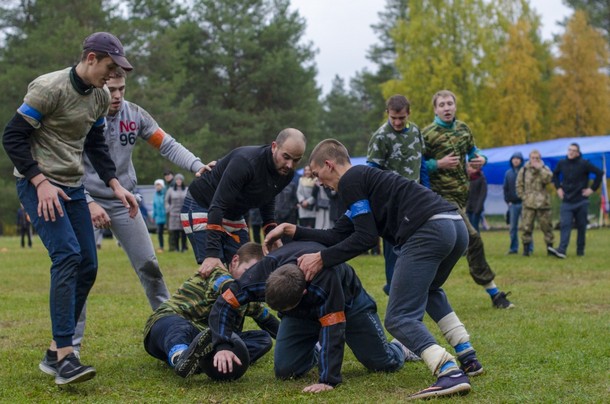 Дай бог, щоб не довелося цього доводити зі зброєю в руках, але ми віримо, що вони нас ніколи не підведуть, - зазначив він