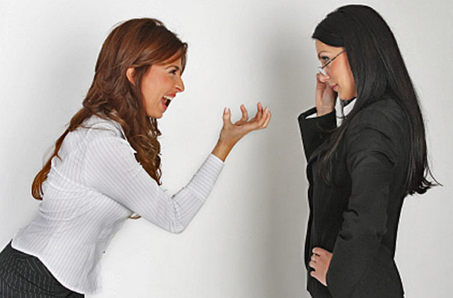 По-четверте, необхідно навчитися захищати особисту енергетику і біополе