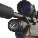 Компресійна пневматика: то ж PCP, але перед пострілом стрілець вручну накачує балон з газом вбудованим в гвинтівку насосом