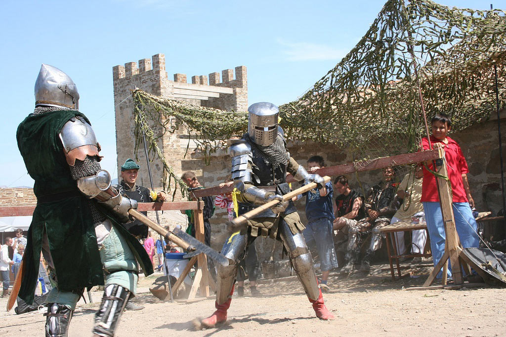 За порятунок команди корабля, скарбниці і артилерії начальнику судацького порту Паскевич були подаровані ці дві гармати