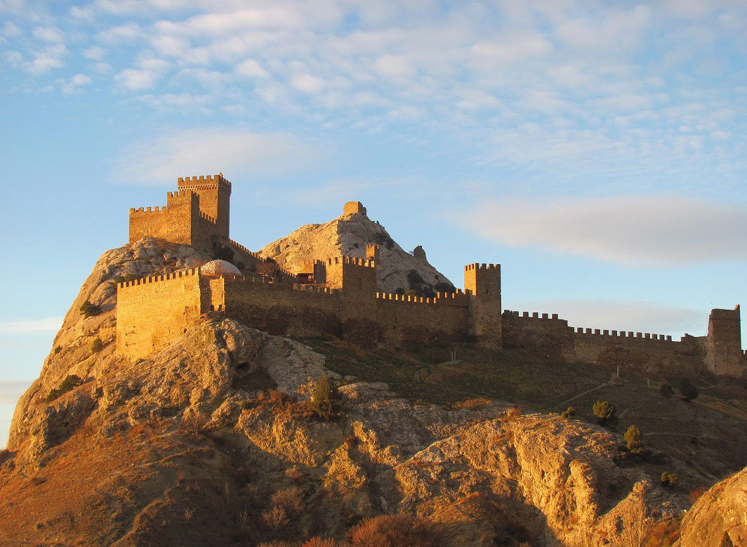 «Постаментом» спорудження служить древній кораловий риф