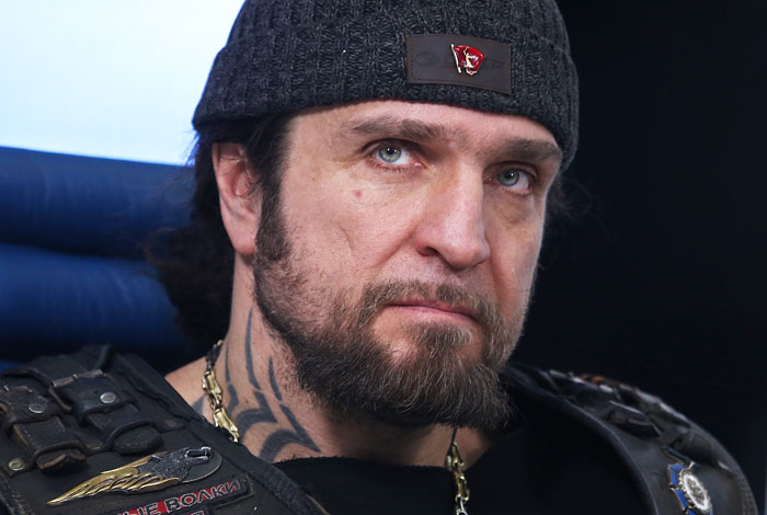 До двоголового орла пропонується додати зірку і колосся   Лідер мотоклубу Нічні вовки Олександр Залдостанов   Фото: ТАСС, Антон Новодережкіна   Москва