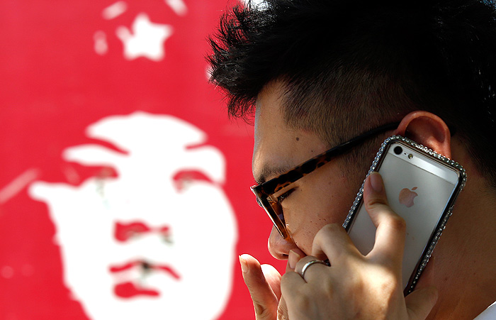 Чергового постачальника Apple - тайваньскую компанію Pegatron - звинуватили в експлуатації праці неповнолітніх і примусі працювати понаднормово