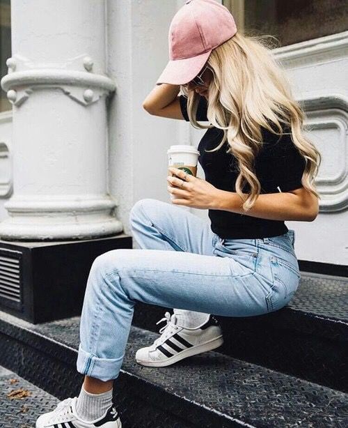 Модні головні убори на весну 2018 року   Модні головні убори на весну 2018 року   Модні головні убори на весну 2018 року