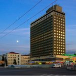 При розлученні, дружина має право самостійно вирішити, яку залишити прізвище - дівочу або прізвище після заміжжя