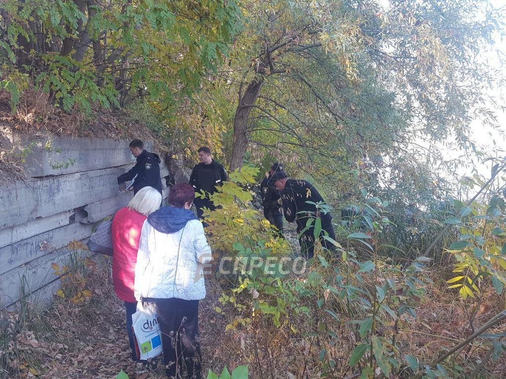 Але в той же час на місці події не було знайдено ні рибальських снастей, ні човна