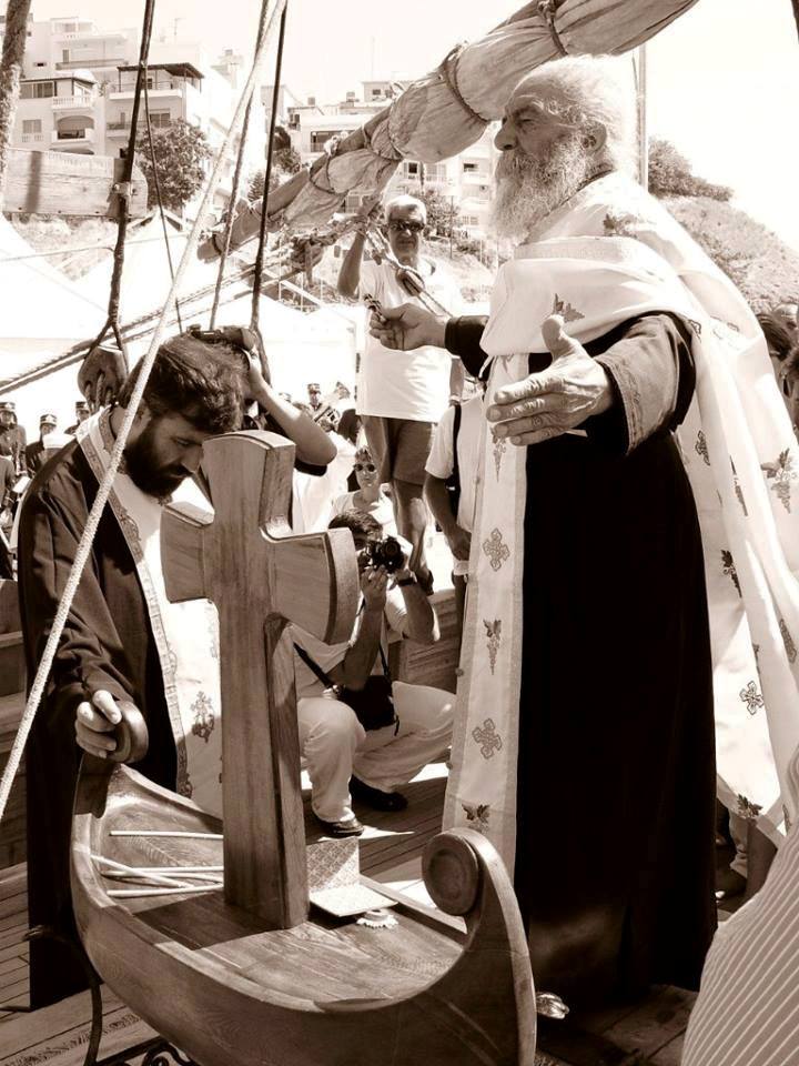 Голова синодального відділу по взаємодії церкви і суспільства протоієрей Всеволод Чаплін висловив надію, що «грецький народ проявить солідарність і допоможе врятувати історичну човен« СВЯТИТЕЛЬ ПЕТР' мітрополіт МОСКОВСЬКИЙ », яка перевозила ковчег зі св