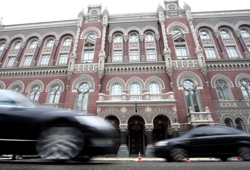 Клієнти банків зможуть подавати електронні копії підтверджуючих документів для здійснення переказів іноземної валюти за межі України з поточних рахунків в іноземній валюті