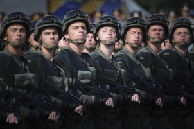 В кінці поточного місяця в Україні відбудеться достроковий випуск слухачів останніх курсів військових вузів і підрозділів