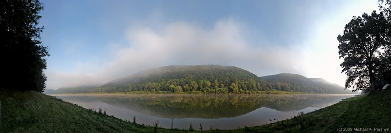 Дністер вранці