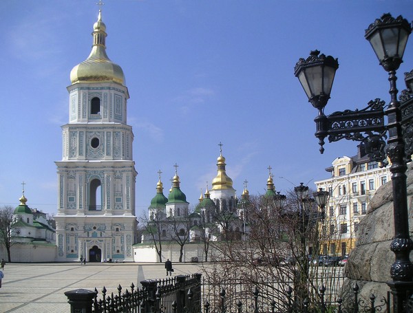 За часів правління новгородського князя Олега Київ став князівською столицею могутньої давньослов'янського держави - Київської Русі