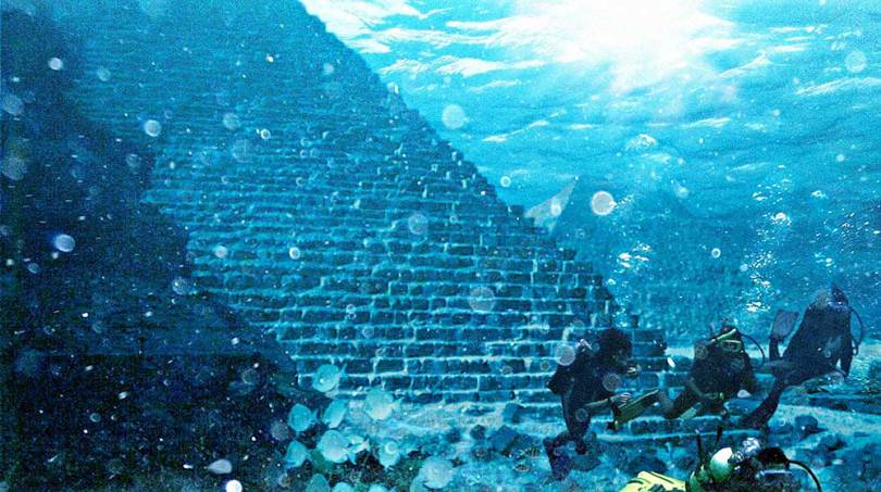 За останні роки підводними археологами біля берегів Куби, Багамських островів, Англії, Іспанії, Марокко, Індії, Японії були знайдені якісь рукотворні кам'яні структури, вік яких досягає нерідко 8-10 тисяч років