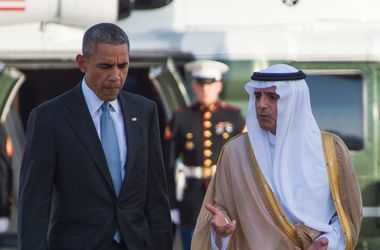 25 квітня 2016, 9:23 Переглядів:   Президент США Барак Обама (ліворуч) і король Саудівської Аравії Салман