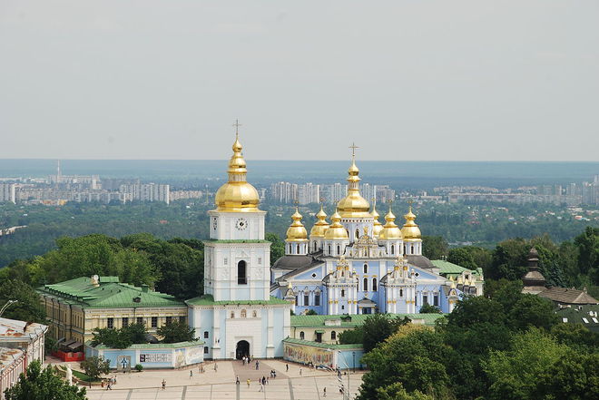 Тут зберігається відома мозаїка Богоматір Оранта