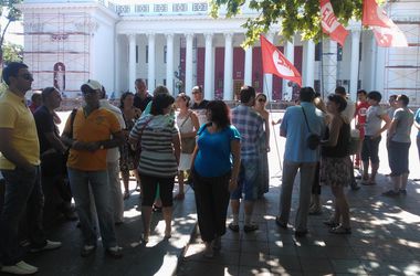 31 липня 2014 року, 19:10 Переглядів:   Підприємці Одеси отстаіваліі свої МАФи