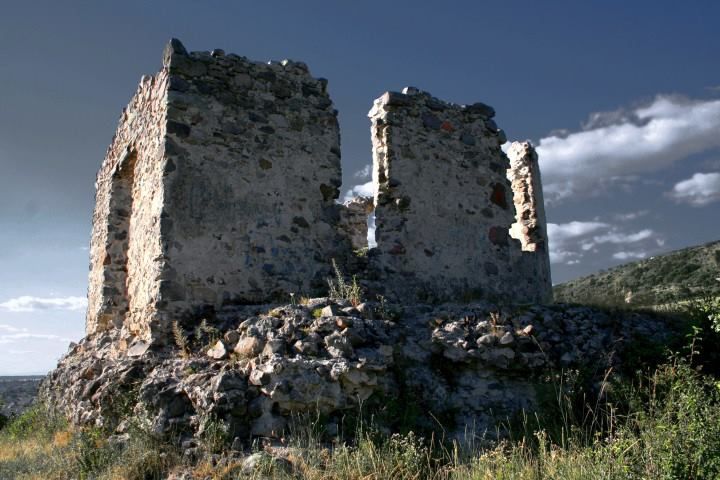 Руїни каплиці, замок Канків