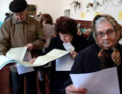 Бажання прорахувати реальну вартість виборчої кампанії на мажоритарному окрузі у нас з'явилося після того, як ми почули, що шановний в принципі людина і уважний спостерігач безлічі виборів   оголосив   , Що кампанія 2012 буде коштувати кандидату в народні депутати України 4-5 мільйонів доларів