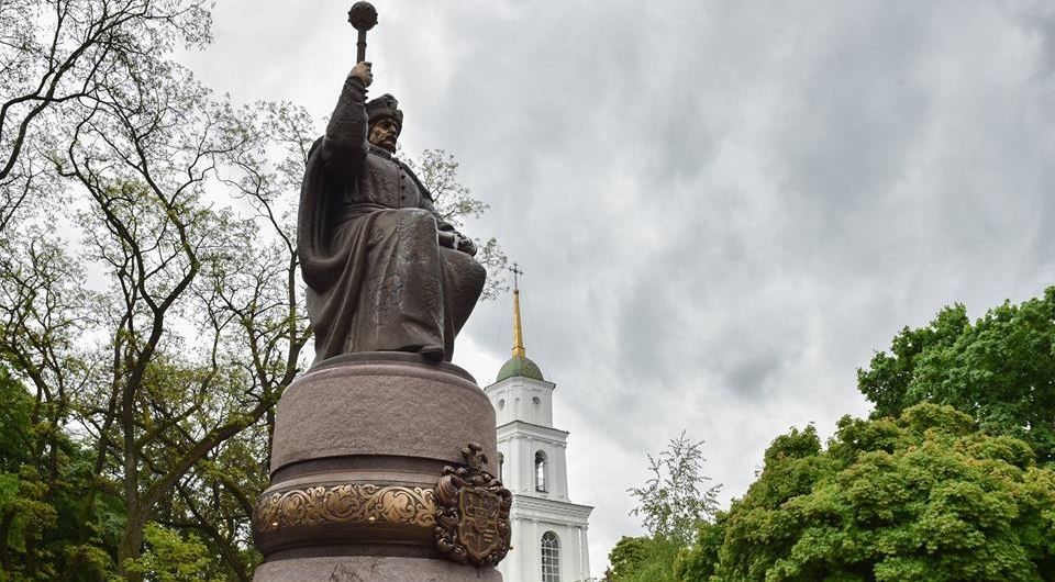 Незважаючи на накладення Російської Церквою на гетьмана Мазепу неканонічною анафеми, представники Вселенського патріархату її не визнавали