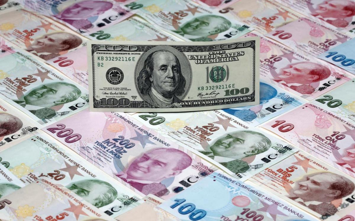 Президент Туреччини відреагував на обвал нацвалюти словами: Не забувайте, у них є долари, але з нами наш народ, наш бог