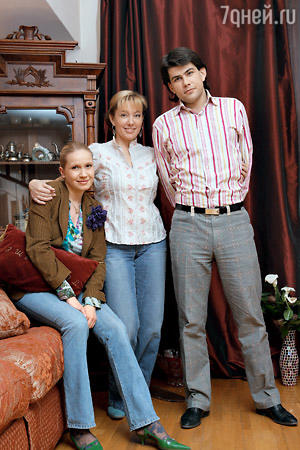 Аріна з сином Данилом та невісткою Аліною