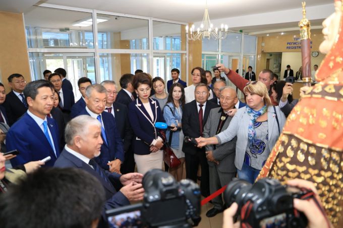 Знайомство з чудовими зразками ювелірного мистецтва в скіфо-сакском звіриному стилі, вселило в багатьох і присутніх почуття гордості за велику спадщину предків
