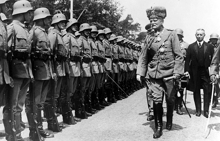 Генерал-фельдмаршал Німецької імперії з 1915 року