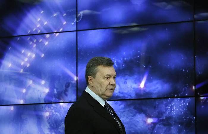 За інформацією газети, чоловік, схожий на екс-президента України, потрапив до лікарні з підозрою на травму хребта Екс-президент України Віктор Янукович Фото: epa / vostock-photo Москва