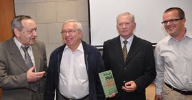 Зліва: Олександр Даніель, Володимир Лукін, Едуард Воробйов і Йозеф Паздерка (Фото: ЧТК)   Соціологічний центр Левада, одне з найбільш респектабельних соціологічних агентств в Росії, провело серед населення Росії в 2008 році опитування, приурочений до 40-ї річниці вторгнення військ до Чехословаччини