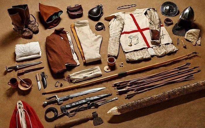 Тисячі воїнів вирушили з туманного Альбіону в   сирійську пустелю   , Що б здобути славу і спокутування