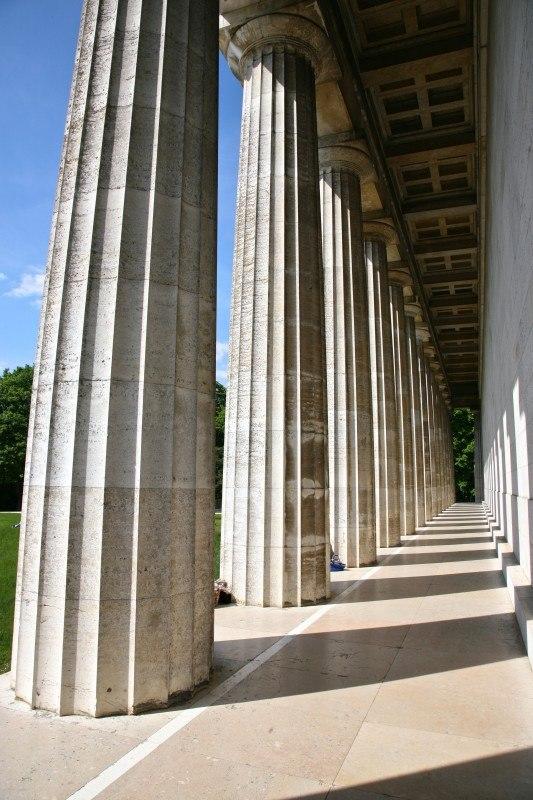 Хіба можливий бюрократичний підхід та планування регулярного, раз на рік по п'ятницях, божественного осяяння, появи генія або просто видатної людини