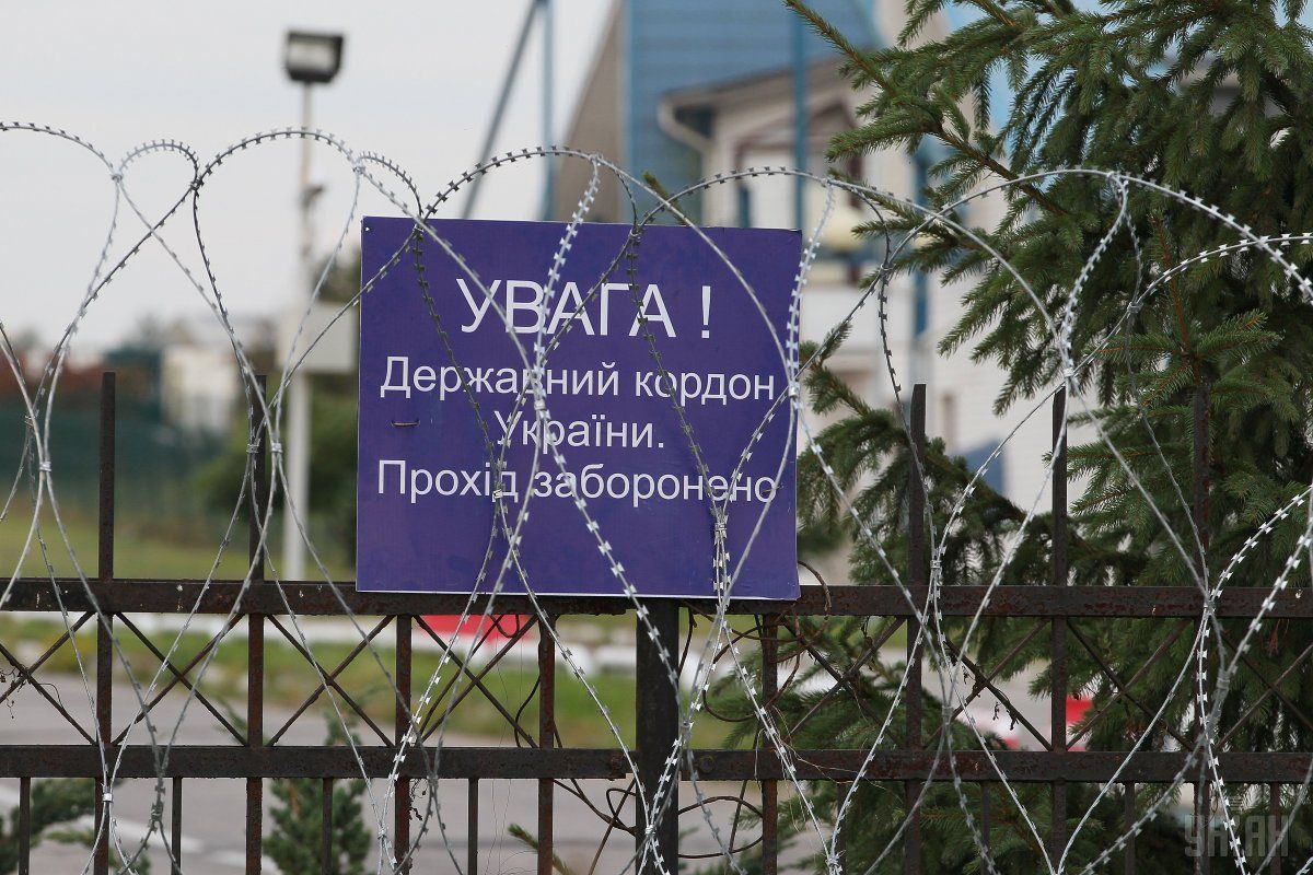 З 1991 року прикордонники виявили на кордоні України близько 330 тисяч нелегальних мігрантів, частина з яких вислали за межі країни