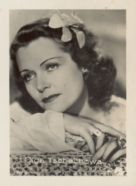 16) Ольга Костянтинівна Чехова